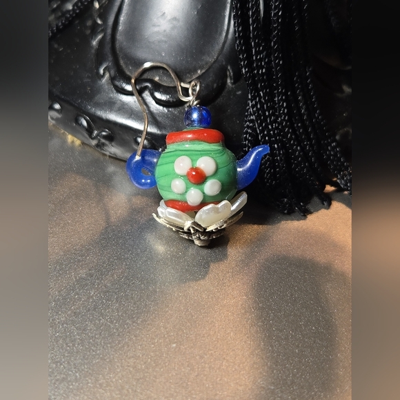 Adorable Handmade Lampwork Teapot Flower Earrings - Picture 3 of 4